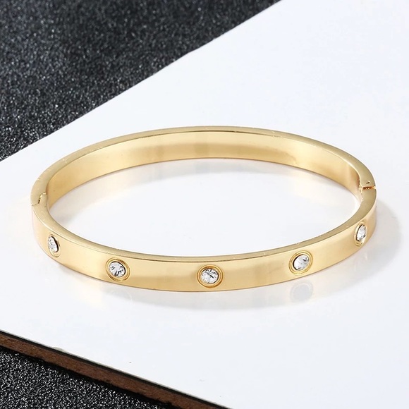 Gold plated Love style Bracelet or Bangle for Women - Picture 4 of 6
